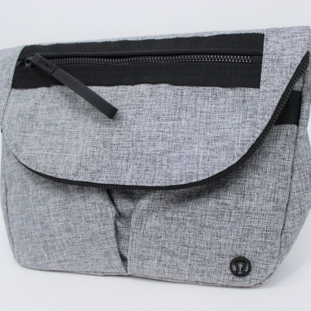 New!!! Very Rare & Authentic Lululemon Festival II Bag HEATHERED BLACK/Gray - Picture 6 of 16